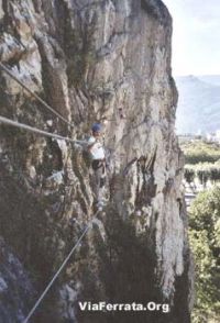 ViaFerrata_Grenoble_AntoineBartherote2.jpg